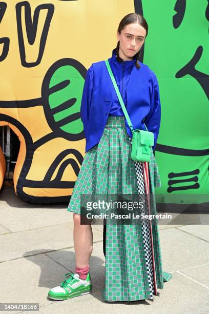 Ella Emhoff attends the Louis Vuitton Menswear Spring Summer 2023 show as part of Paris Fashion Week on June 23, 2022 in Paris, France.