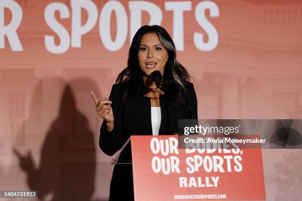Tulsi Math B Rally 2,387 Tulsi Gabbard Photos & High Res Pictures - Getty Images