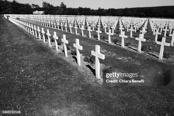 verdun - douaumont war memorial - world war one stock pictures, royalty-free photos & images