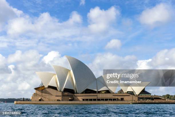 sydney opera house on sunny day, background with copy space - sydney opera house bildbanksfoton och bilder