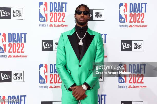 Tari Eason poses for photos on the red carpet during the 2022 NBA Draft at Barclays Center on June 23, 2022 in New York City. NOTE TO USER: User...