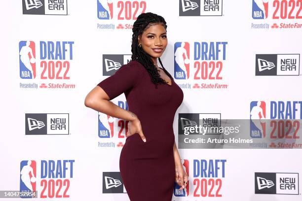 Taylor Rooks Red 568 Taylor Rooks Photos & High Res Pictures - Getty Images