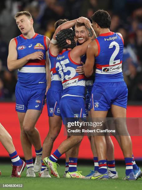 Tim O'Brien of the Bulldogs aacduring the round 15 AFL match between the Western Bulldogs and the Hawthorn Hawks at Marvel Stadium on June 24, 2022...