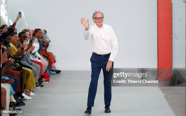 British fashion designer, Paul Smith acknowledges the audience at the end of the Paul Smith Menswear Spring Summer 2023 show as part of Paris Fashion...