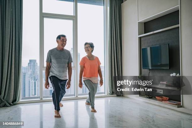 Morning Routine Asia 223 Morning Routine Television Stock Photos, High-Res Pictures, and ...