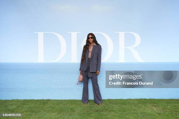 Naomi Campbell attends the Dior Homme : Photocall - Paris Fashion Week - Menswear Spring/Summer 2023 on June 24, 2022 in Paris, France.