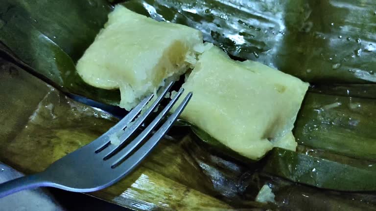 Sticky Rice 4k 33 Sticky Rice Cake Stock Videos, Footage, & 4K Video Clips - Getty Images