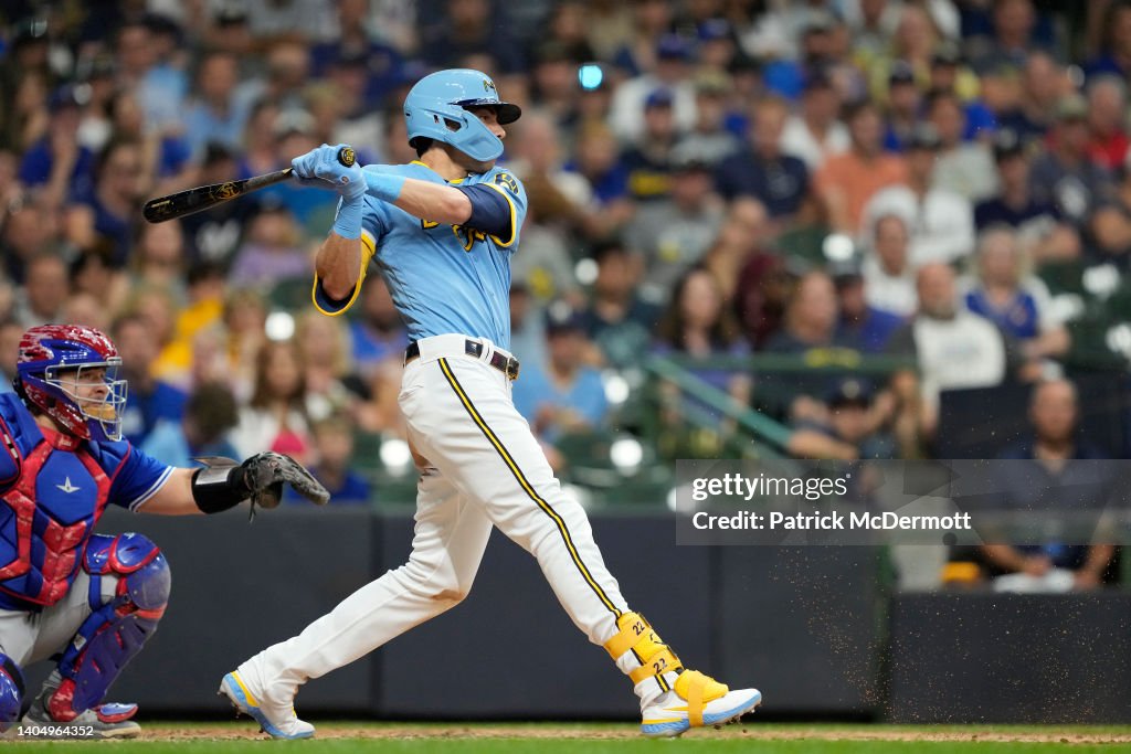 Toronto Blue Jays v Milwaukee Brewers