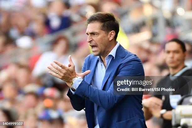 Diego Alonso Head Coach Uruguay during a game between Uruguay and USMNT at Children's Mercy Park on June 5, 2022 in Kansas City, Kansas.