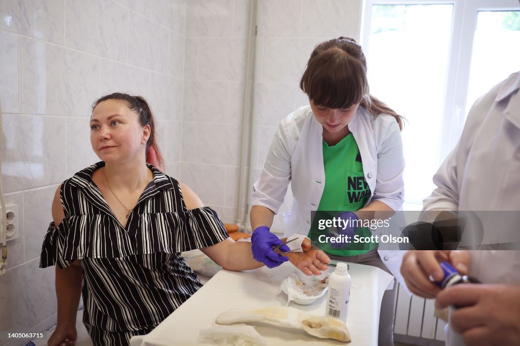 Sloviansk Hospital Treats War Wounded As Russia Closes In On Key Donbas Cities