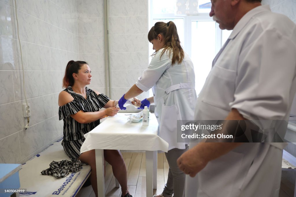 Sloviansk Hospital Treats War Wounded As Russia Closes In On Key Donbas Cities