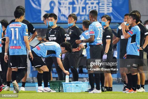 Kawasaki Frontale manager Toru Oniki gives instruction to his players during the J.LEAGUE Meiji Yasuda J1 18th Sec. Match between Kawasaki Frontale...