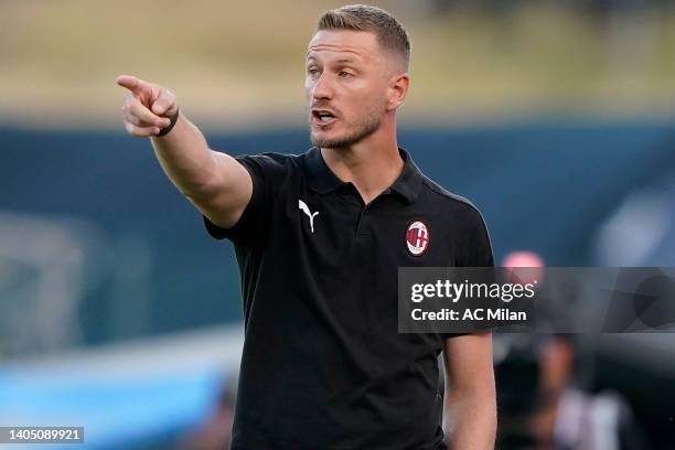 Ignazio Abate head coach of AC Milan U16 gestures during the Serie A-B U16 Final match between AC Milan and AS Roma at Stadio Cino e Lillo Del Duca...