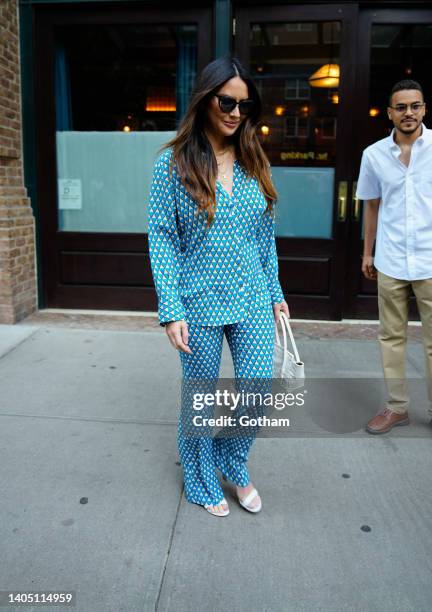 Olivia Munn Photos and Premium High Res Pictures - Getty Images