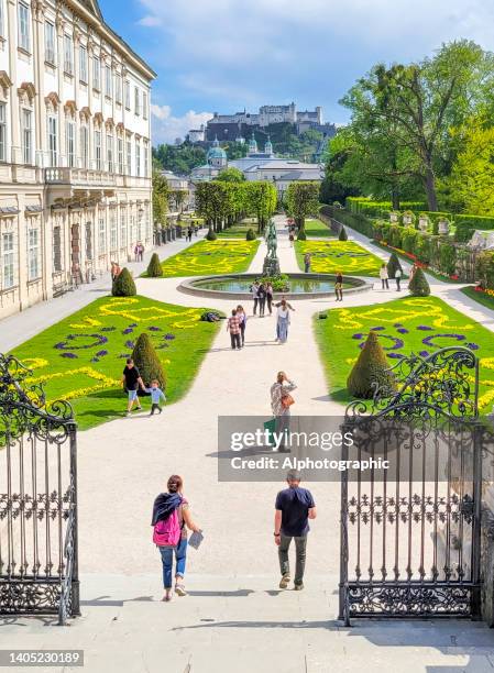 jardins de mirabell - salzburger land - fotografias e filmes do acervo