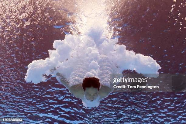 Yuxi Chen of Team China competes in the Women's 10m Platform Semifinal on day one of the Budapest 2022 FINA World Championships at Duna Arena on June...