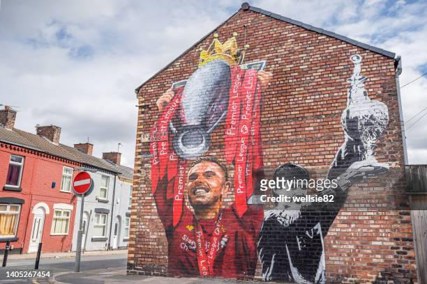 jordan henderson and alan hansen mural - liverpool champions league stock pictures, royalty-free photos & images