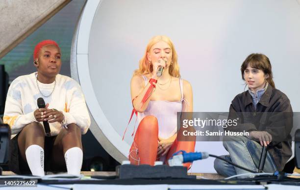 Lorde performs with Arlo Parks and Clairo on the Pyramid Stage during day five of Glastonbury Festival at Worthy Farm, Pilton on June 26, 2022 in...