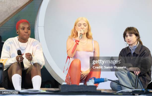 Lorde performs with Arlo Parks and Clairo on the Pyramid Stage during day five of Glastonbury Festival at Worthy Farm, Pilton on June 26, 2022 in...