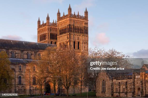 sunrise, durham cathedral, durham university, durham, england - edward-lambton-7th-earl-of-durham stockfoto's en -beelden