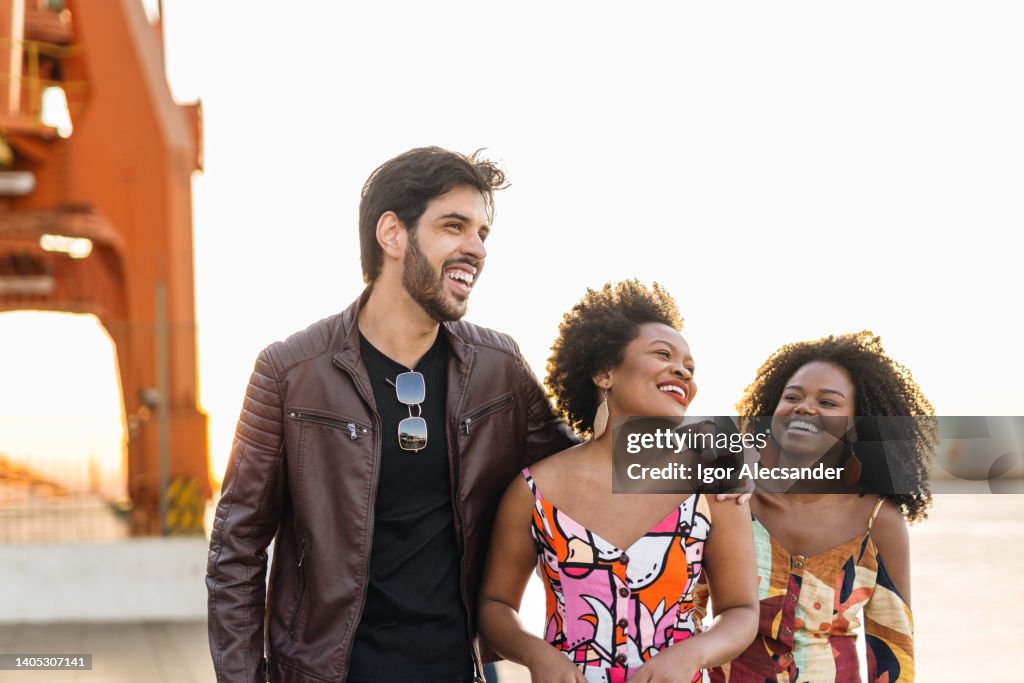 Smiling tourists in the city