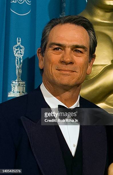 Tommy Lee Jones backstage at Academy Awards Show, March 24, 1997 in Los Angeles, California.