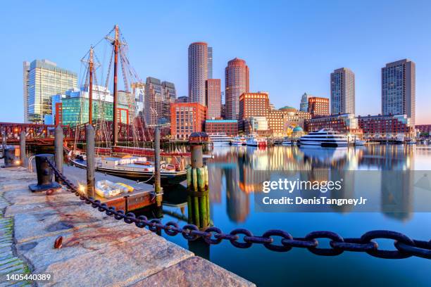 boston, massachusetts - boston seaport stockfoto's en -beelden