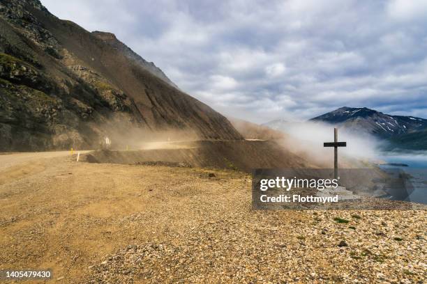 the road (94) from bakkagerdi to egilstadir is not that easy to drive at some sections. but it's a great road with beautiful views. - bakkagerdi stock pictures, royalty-free photos & images