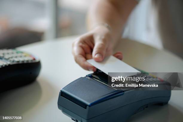 contactless payment - card payments stock pictures, royalty-free photos & images