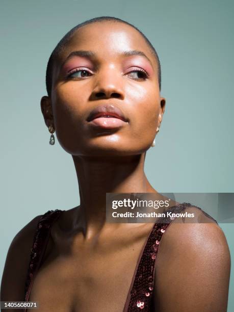 portrait beautiful, confident young woman - shaved head stock pictures, royalty-free photos & images