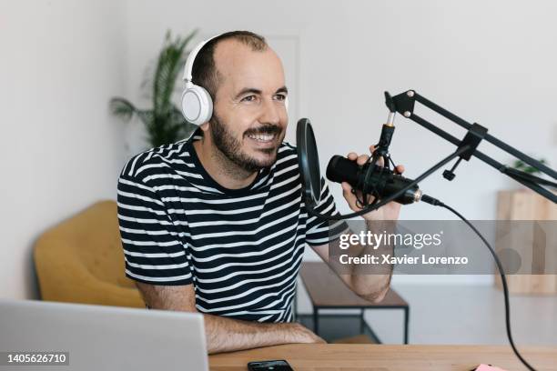 Man With Computer Microphone 26,638 White Man Microphone Stock Photos, High-Res Pictures, and Images ...