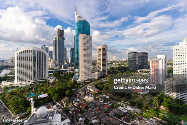 aerial view of jakarta business district, indonesia - tillväxtmarknad bildbanksfoton och bilder