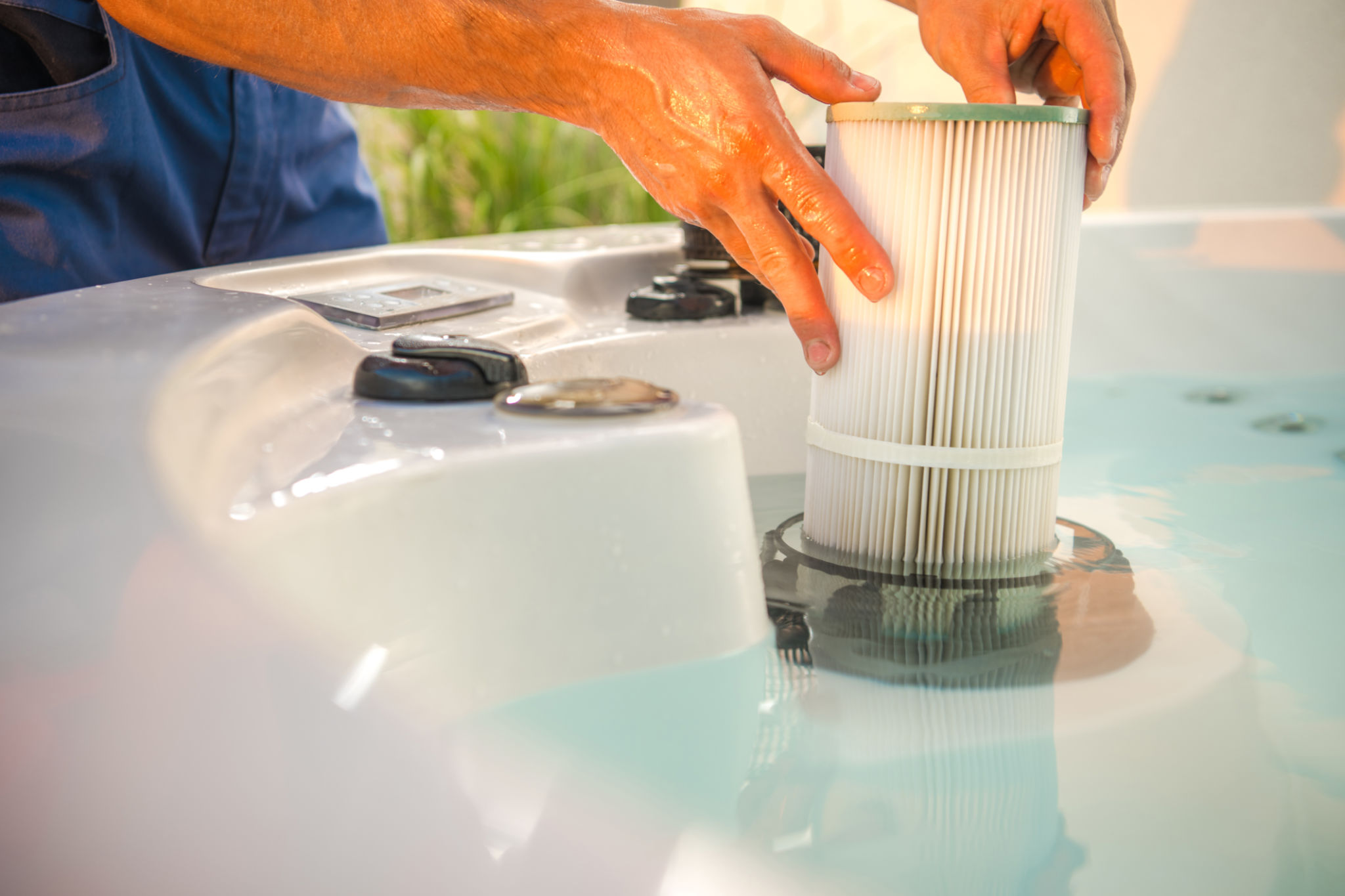commercial pool maintenance
