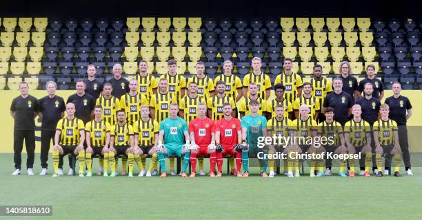 Upper row starts with Markus Langer, physiotherapist, Harald Voelkel, kit manager, Franz Pfanne, Moritz Broschinski, Falko Michel, Bjarne Pudel, Ted...