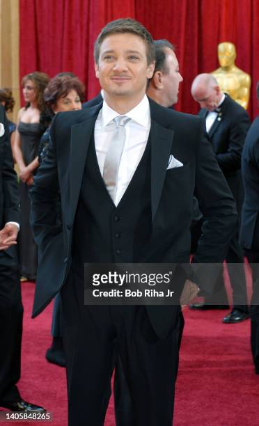 Jeremy Renner arrives at the 82nd annual Academy Awards at the Kodak Theatre, March 7, 2010 in Los Angeles, California.