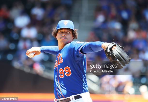 Taijuan Walker of the New York Mets pitches against the Houston Astros during their game at Citi Field on June 29, 2022 in New York City.