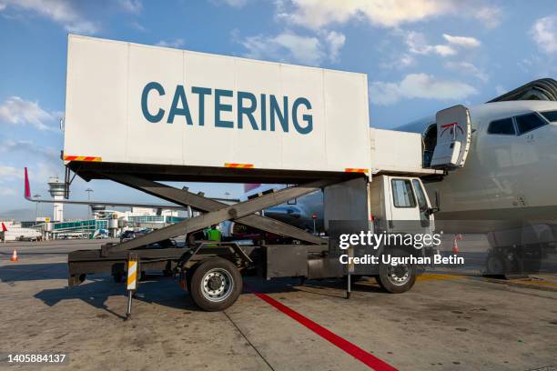 Caterease Pesawat 1,356 Airline Catering Stock Photos, High-Res Pictures, and Images ...