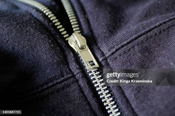 zipper - vestido metálico fotografías e imágenes de stock
