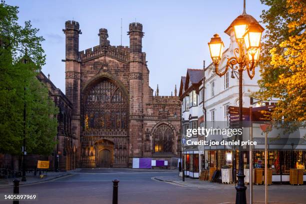 chester town hall square, chester cathedral, chester, cheshire, england - chester cathedral imagens e fotografias de stock