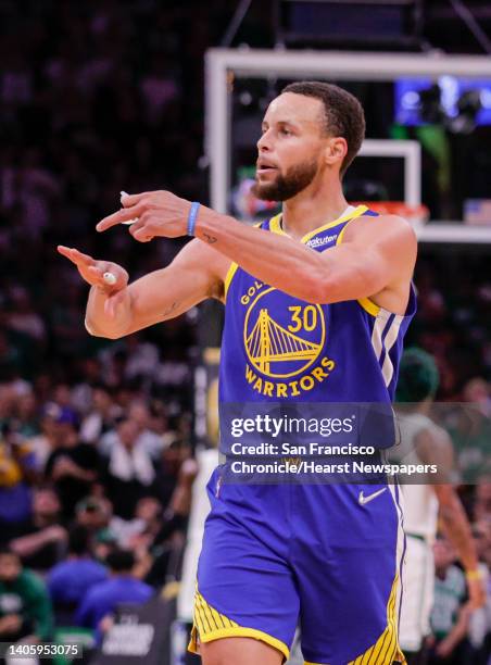 Steve Curr Rings 221 Stephen Curry Pointing Stock Photos, High-Res Pictures, and Images ...