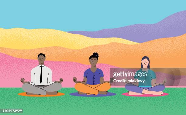 illustrazioni stock, clip art, cartoni animati e icone di tendenza di meditazione di consapevolezza all'aperto - occhi chiusi