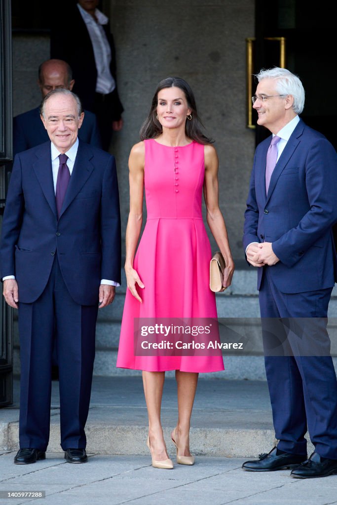 NATO's Guests Visit The Royal Theatre