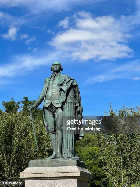 statue von george washington im valley forge national historic park - american troops at valley forge stock-fotos und bilder