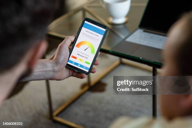 checking credit score - credit report stockfoto's en -beelden