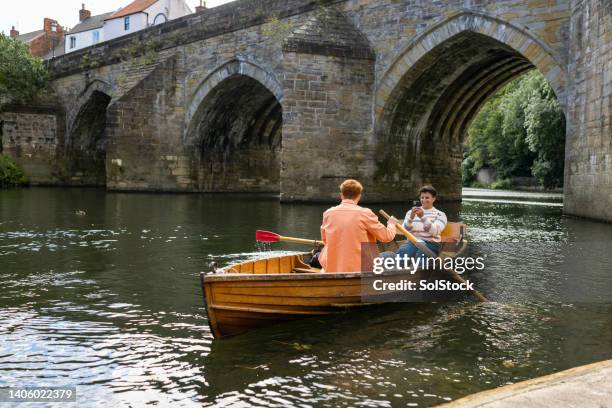 moments to remember - rowing boat stock pictures, royalty-free photos & images