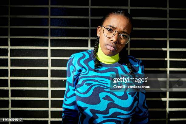 outdoor portrait of 16 year old black girl - mock turtleneck stock pictures, royalty-free photos & images