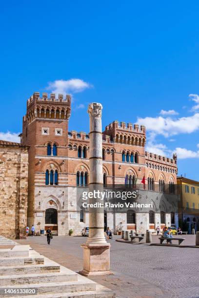 grosseto, piazza dante - tuscany - grosseto province stock pictures, royalty-free photos & images