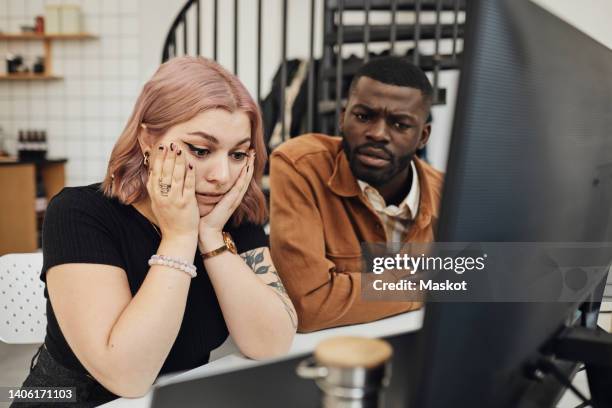 Computer Program Worried Frustrated Coder Photos and Premium High Res Pictures - Getty Images