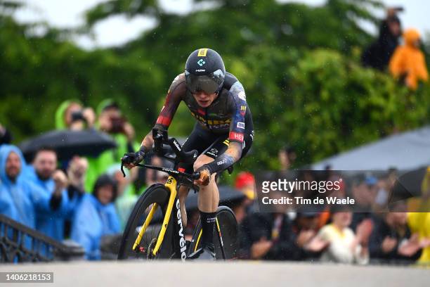 Jonas Vingegaard Rasmussen of Denmark and Team Jumbo - Visma sprints during the 109th Tour de France 2022, Stage 1 a 13,2km individual time trial...