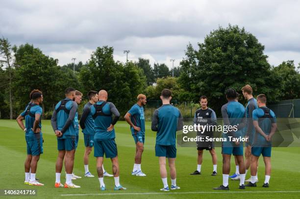 Newcastle United's Sports Scientist Dan Hodges speaks to players during the Newcastle United Training Session at the Newcastle United Training Centre...